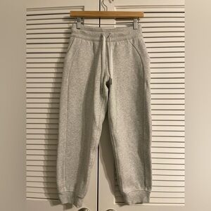 Lululamon- woman’s Scuba Sweatpants 7/8 length